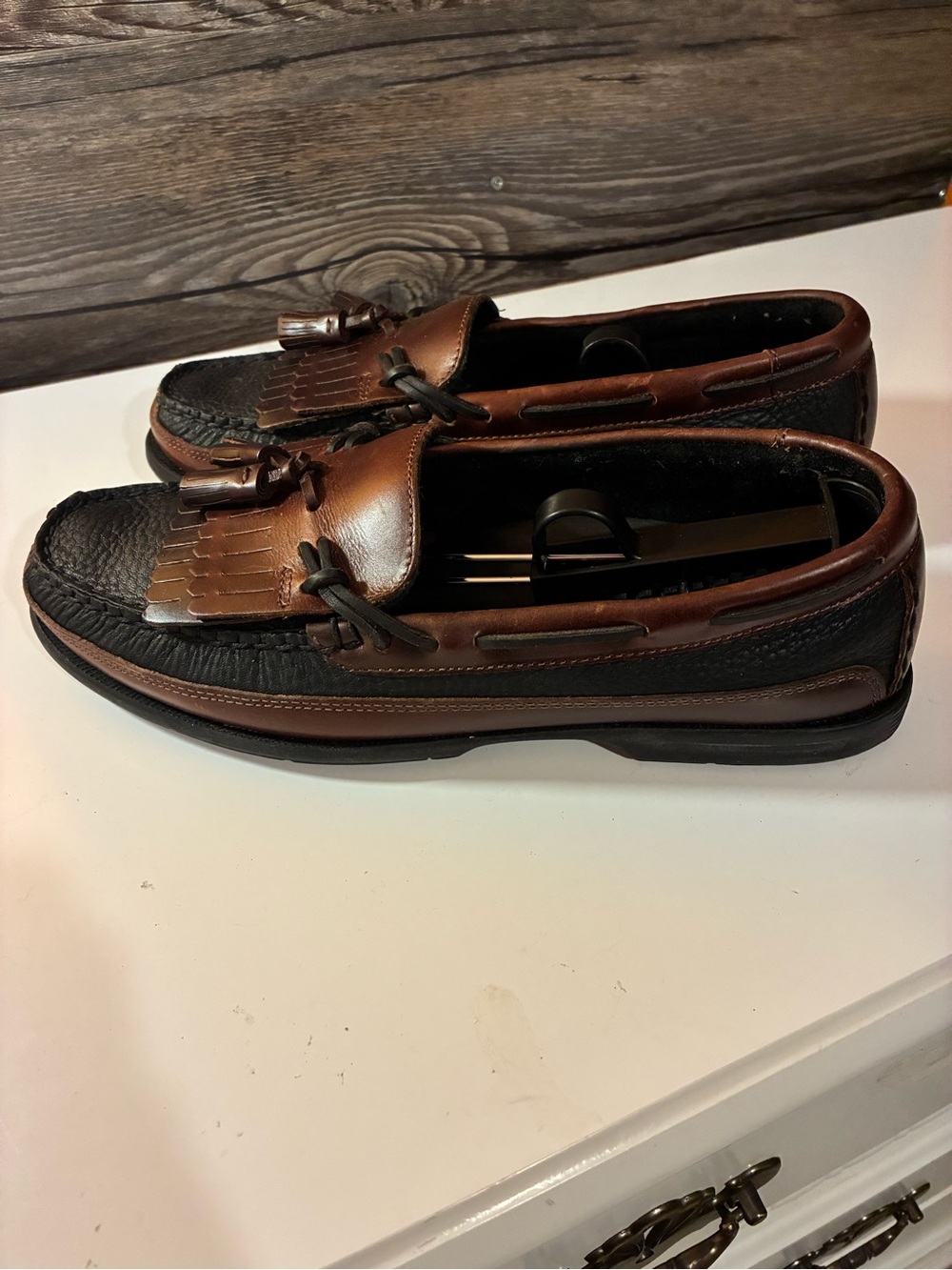 Sperry Brown and Black Leather Tassel Moccasins